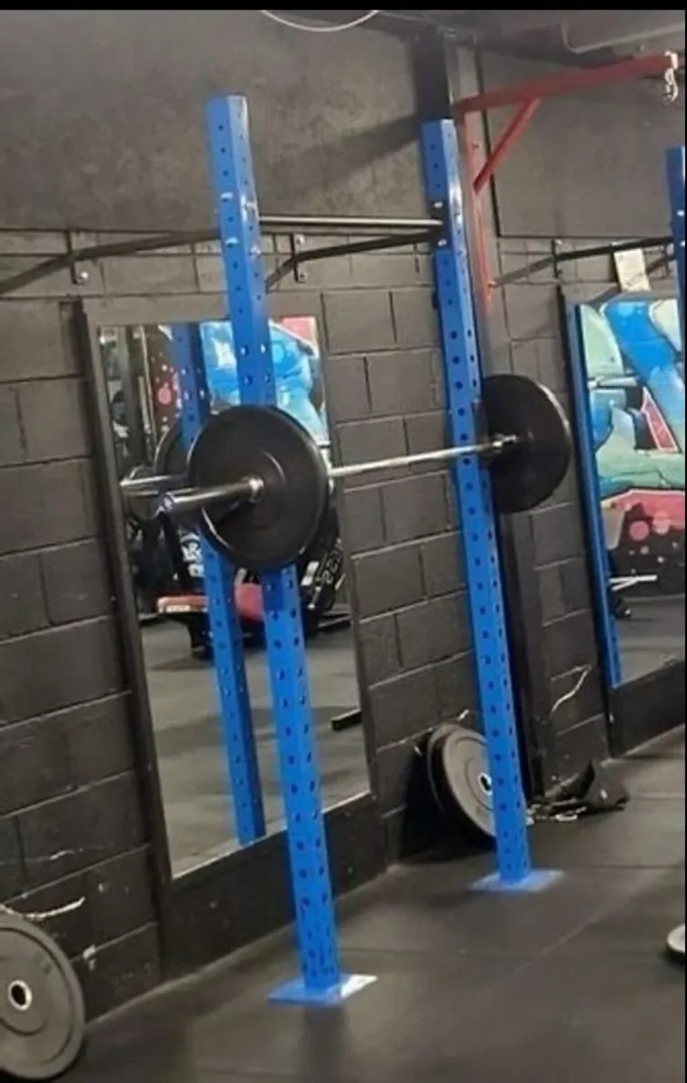 WEIGHT WALL RACK WITH HOOKS - Image 4