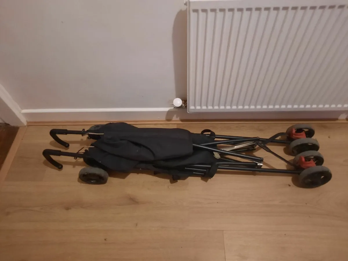 Lightweight stroller - Image 3