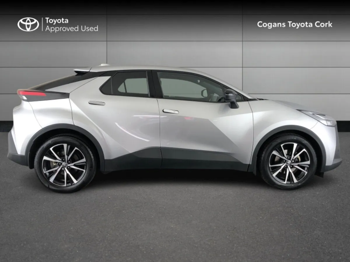 Toyota C-HR HYBRID SPORT - Image 3