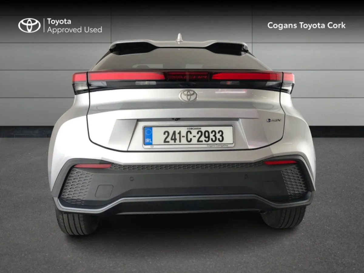 Toyota C-HR HYBRID SPORT - Image 4