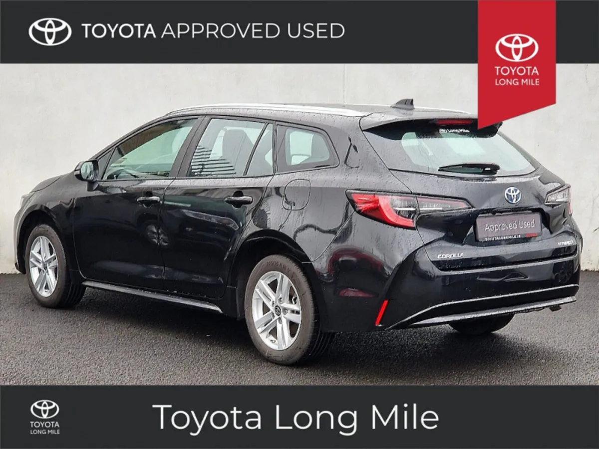 Toyota Corolla 1.8 Hybrid Luna Touring Sport 5dr - Image 3