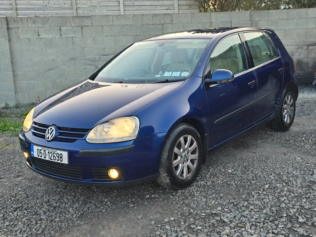 Volkswagen Golf 2005 very low miles €790 - Image 4