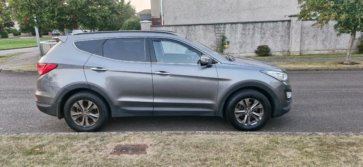 Hyundai santa fe - Image 2