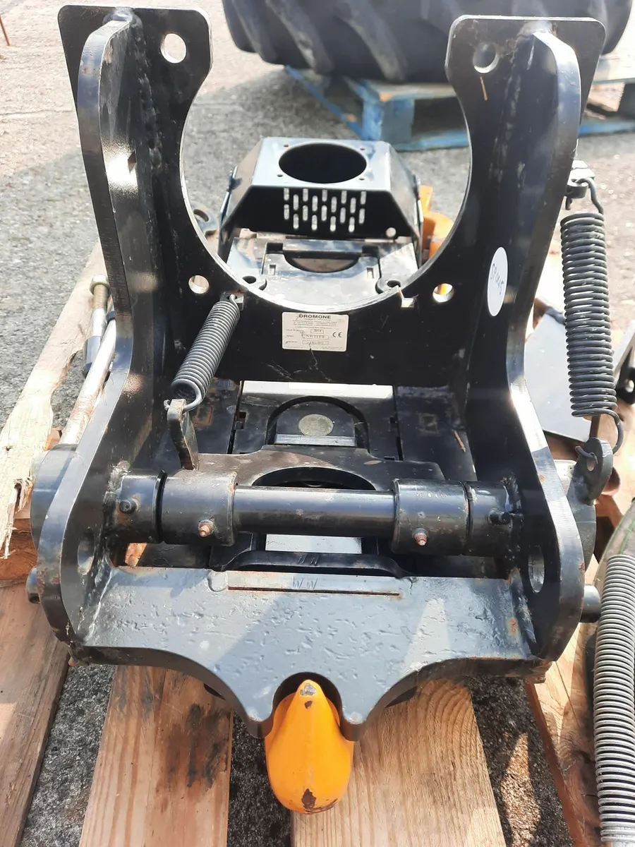 Case Farmall A Pick-up Hitch - Image 3