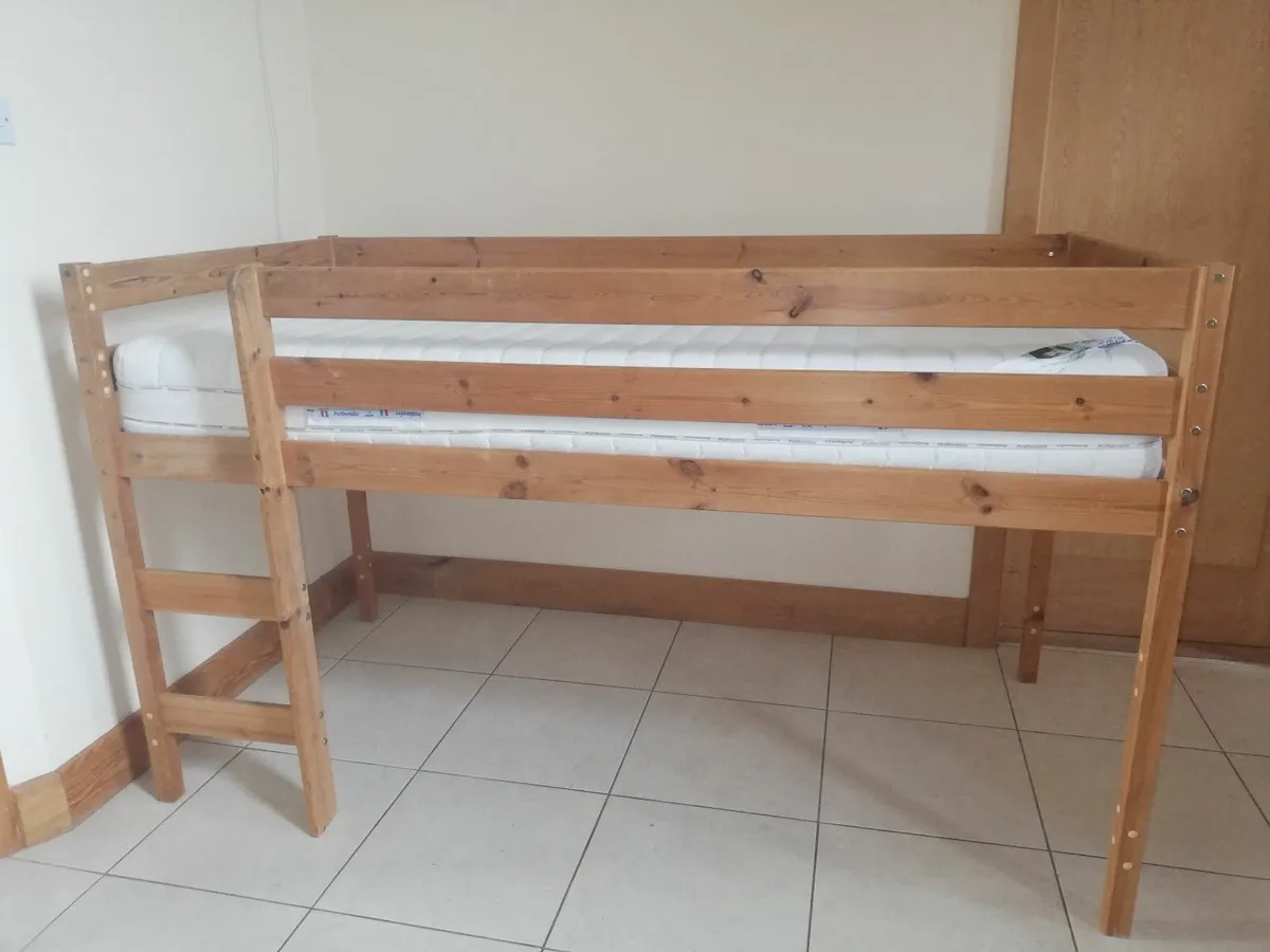 Bunk Beds - Image 1
