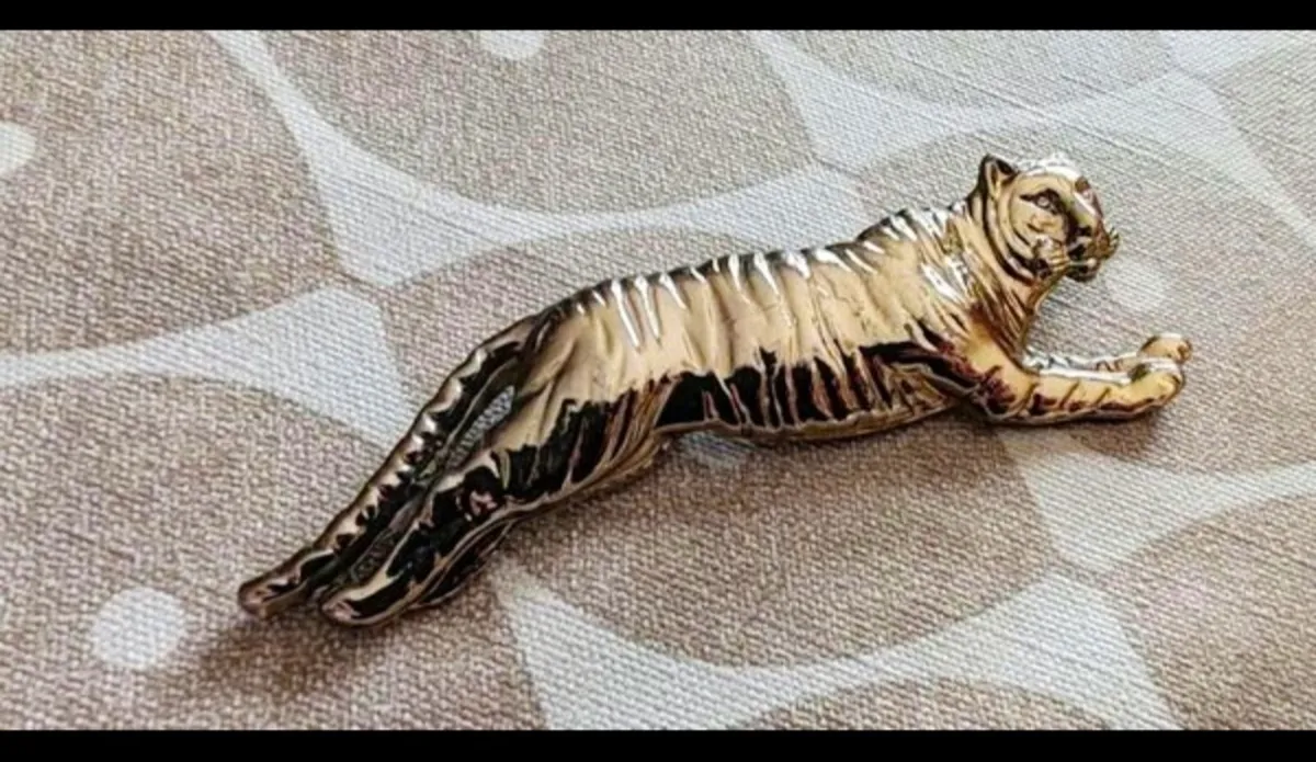 Retro brooch - Image 3