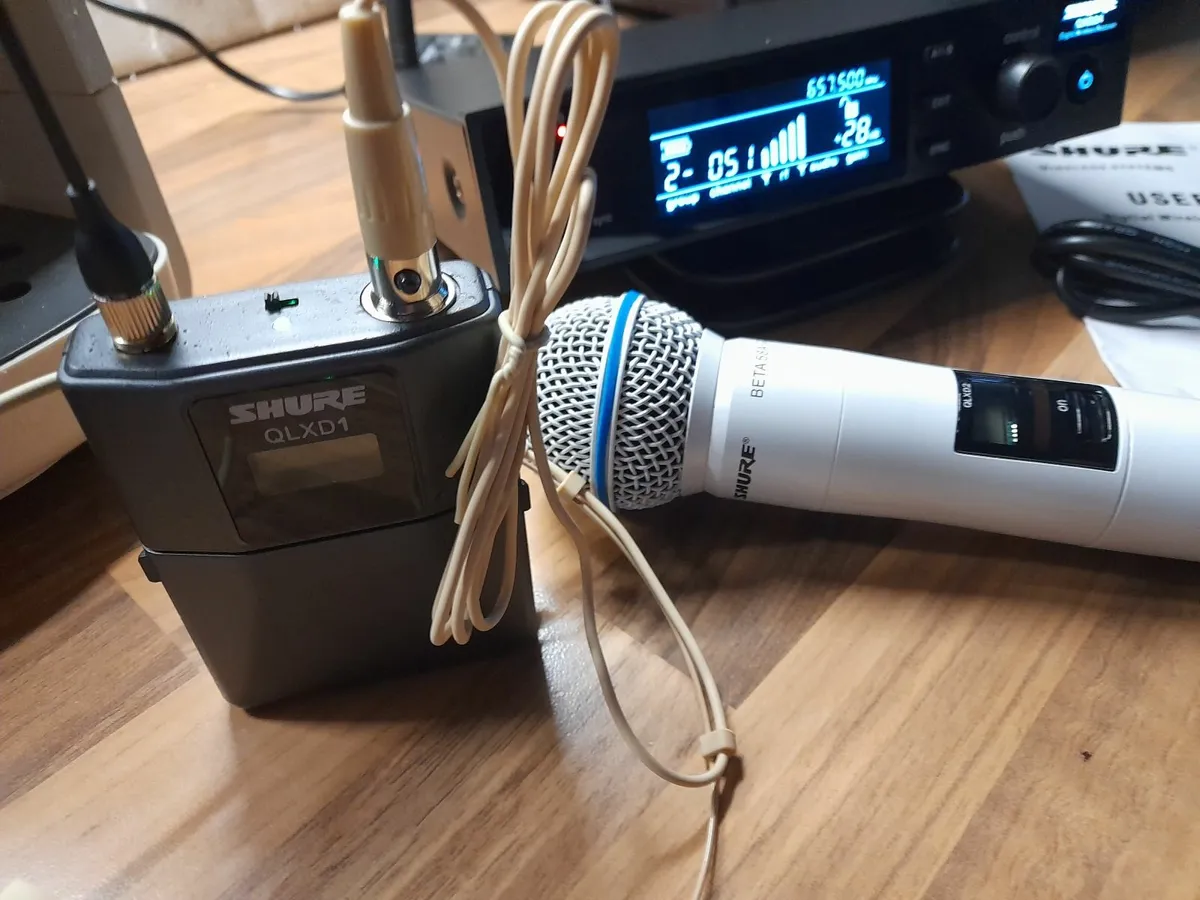 Shure beta58a wireless mic - Image 4