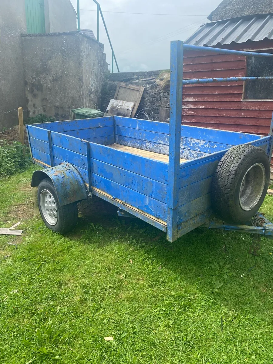 Trailer - Image 1