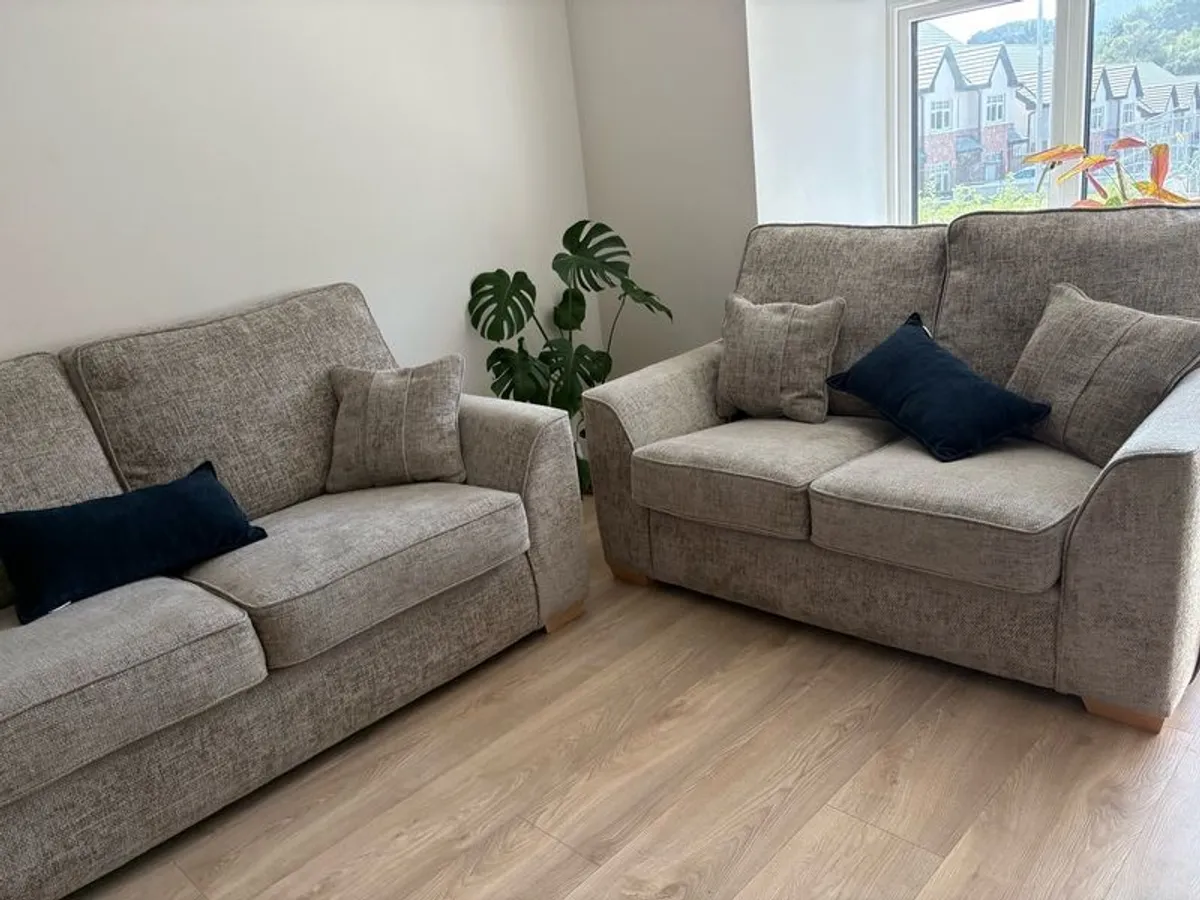 furn - Image 2