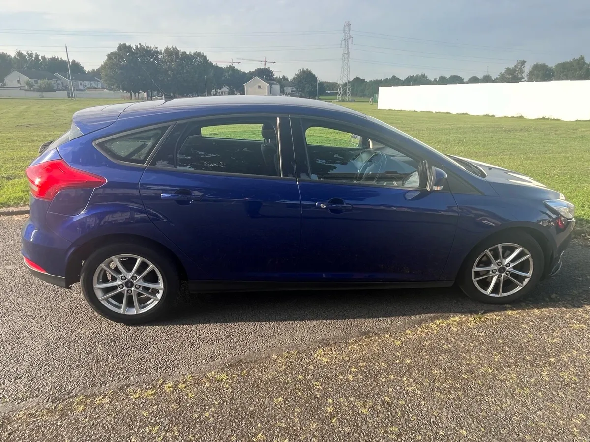 Ford Focus 2017 1.5 Diesel - Image 2