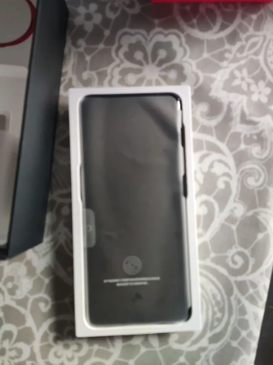 One Plus 11 16gb 256gb - Image 4