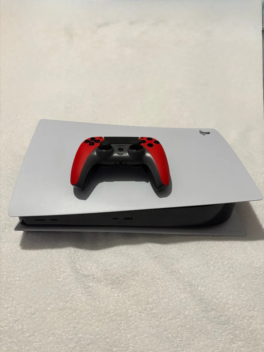 PlayStation 5 Digital with Scuf Reflex - Image 1