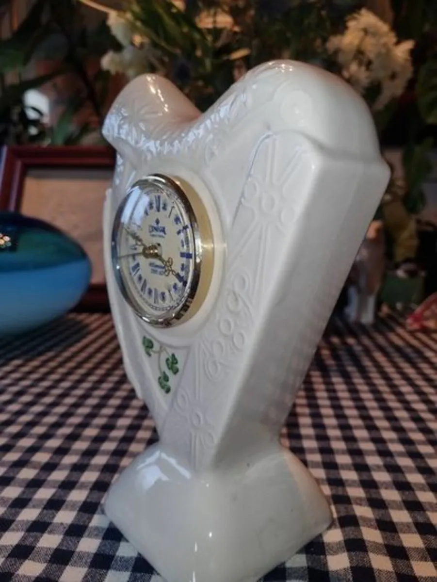 Donegal Parian China Millenium Harp Clock - Image 3