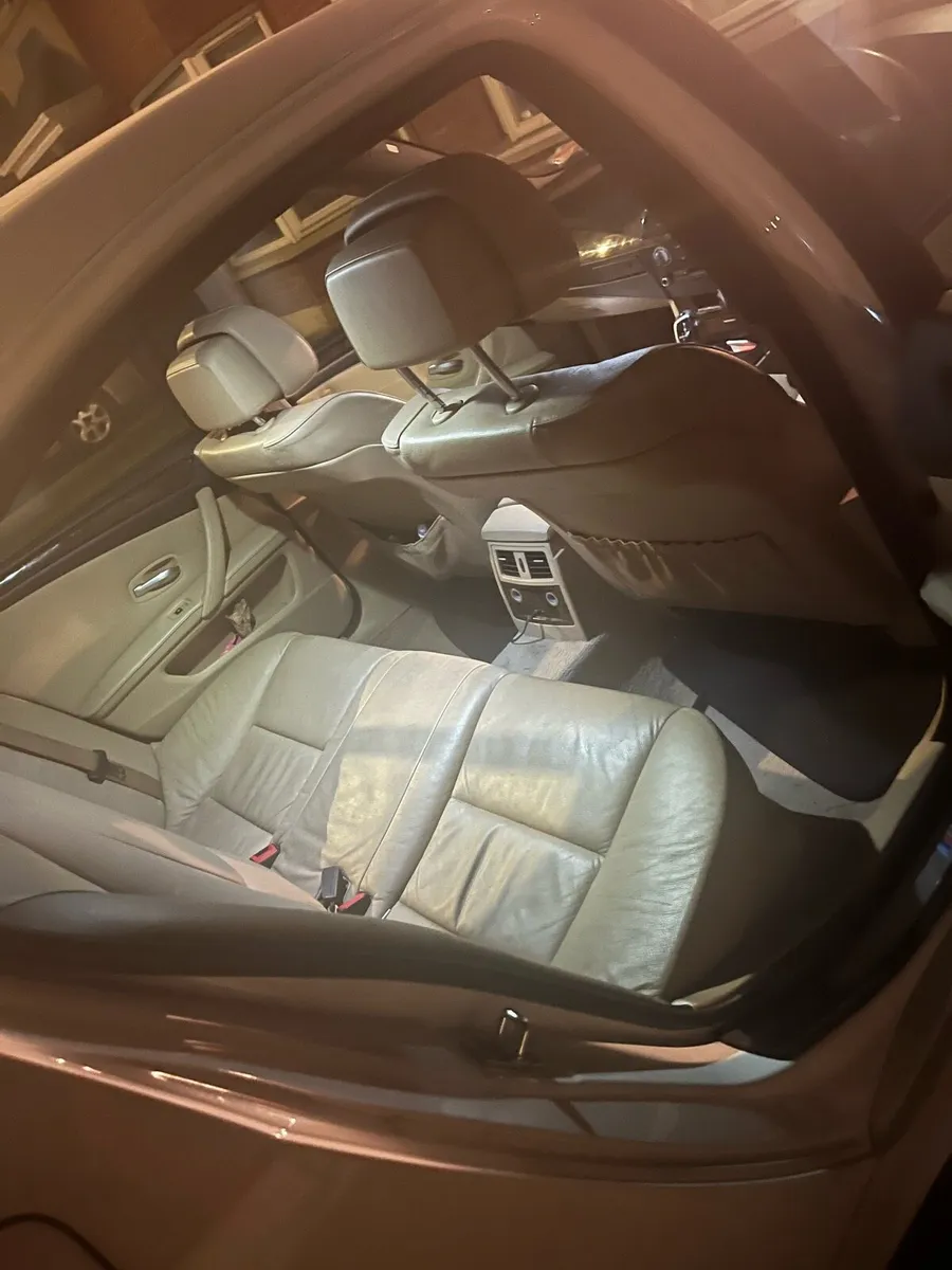 Quick Sale BMW d520 2008 - Image 4