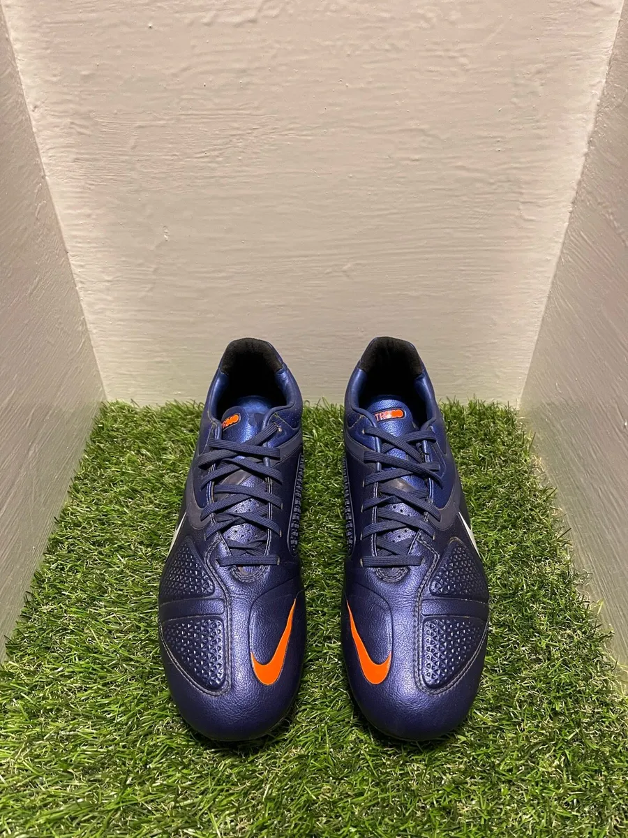 Nike CTR 360 Maestri II SG Football Boots | UK 7.5 - Image 2