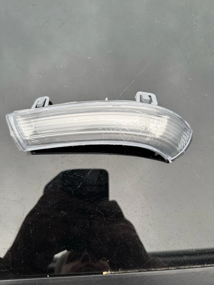 Wing mirror - Image 1