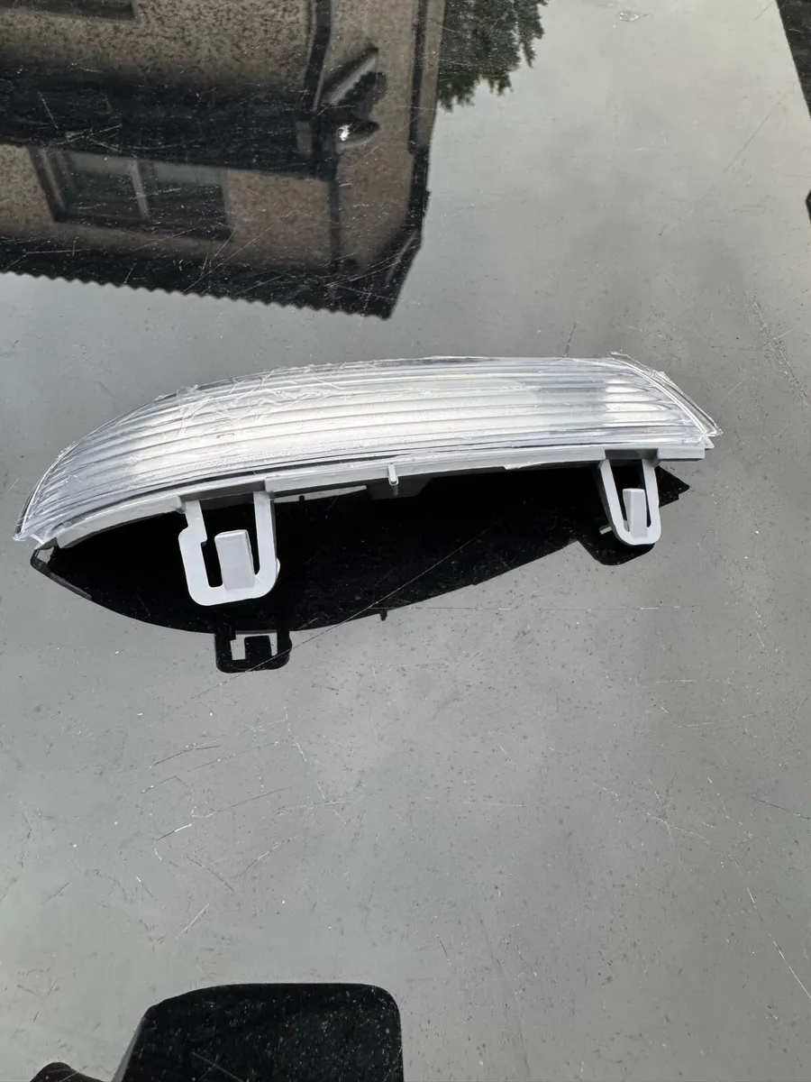 Wing mirror - Image 2