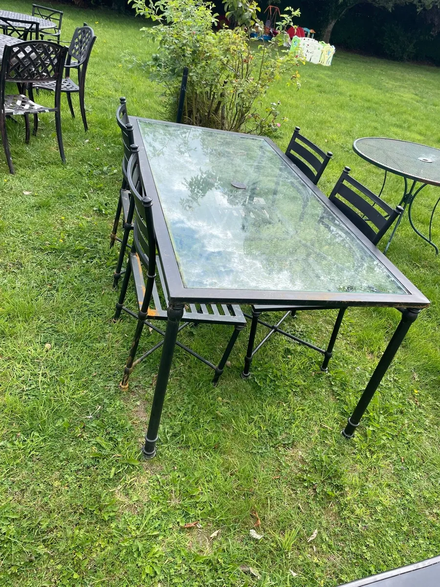Garden table + 4 chairs set