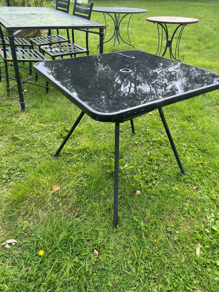 Small garden table - Image 3