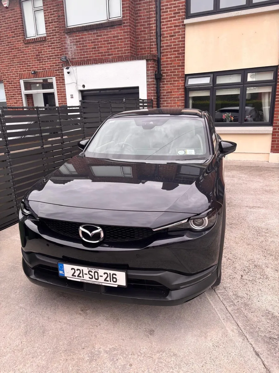 Car - Image 1