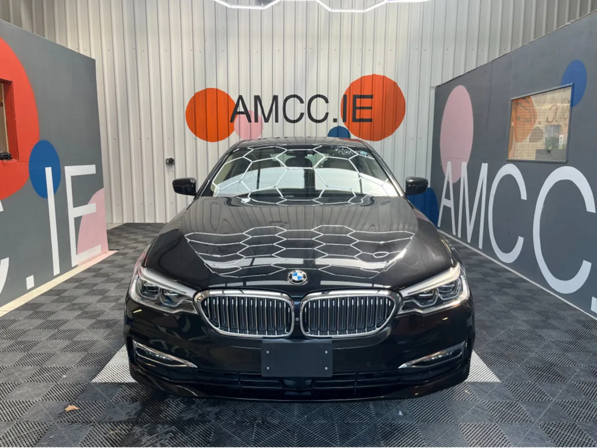 BMW 3-Series 530E LUXURY PERFORMANCE / 68k KMs / H - Image 2