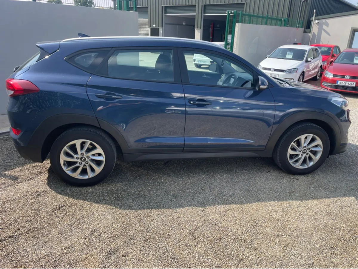 Hyundai Tucson SE NAV B-DRIVE 2WD CRDI BLUE DRIVE - Image 4