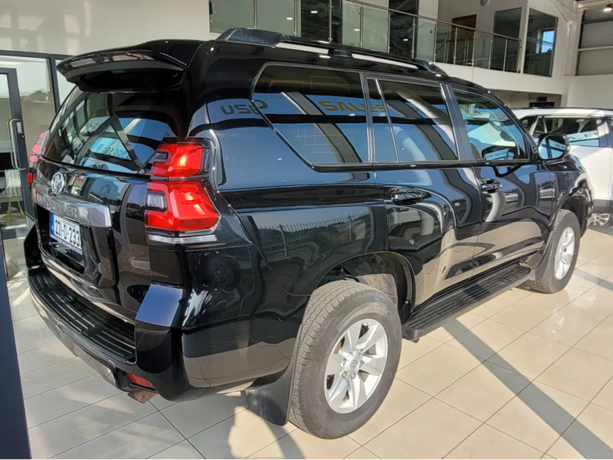 Toyota Land Cruiser LWB C COMMERCIAL - Image 3