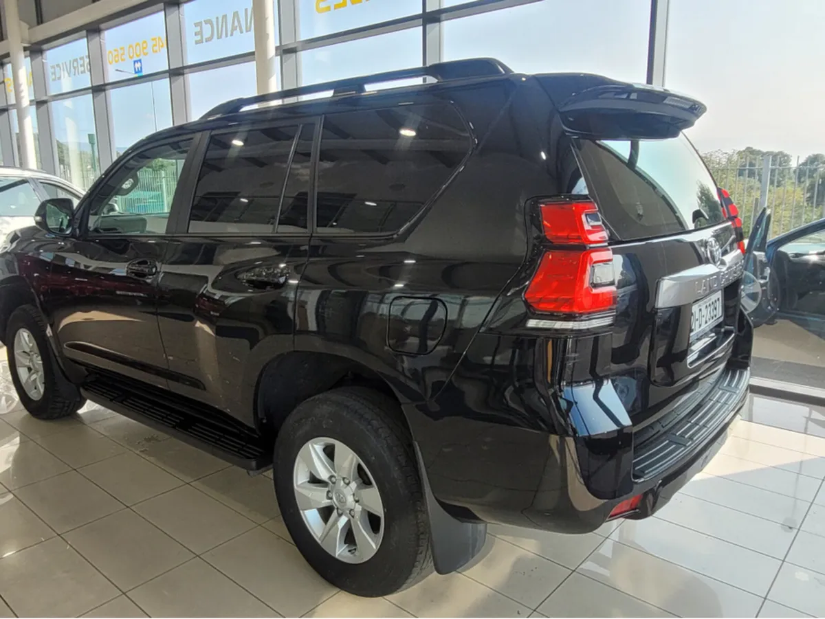 Toyota Land Cruiser LWB C COMMERCIAL - Image 4