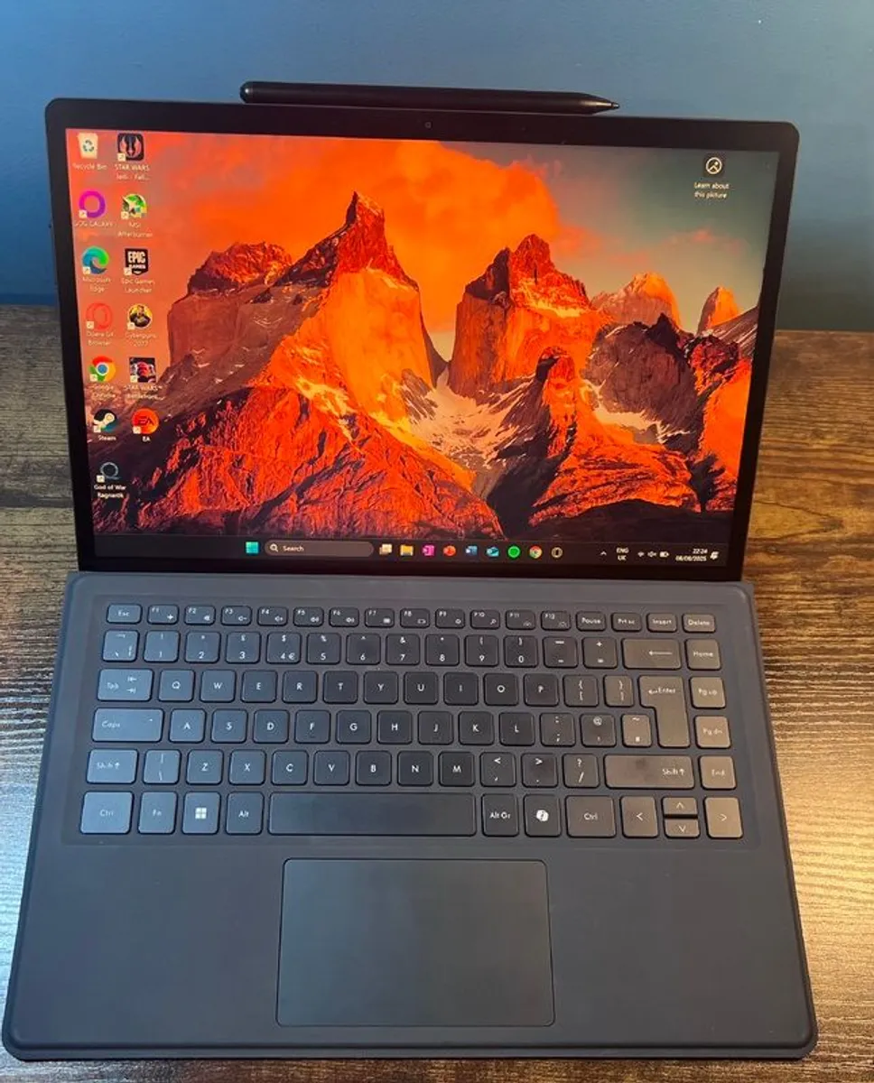Minisforum V3 Windows Gaming Laptop 3 in 1 - Image 1