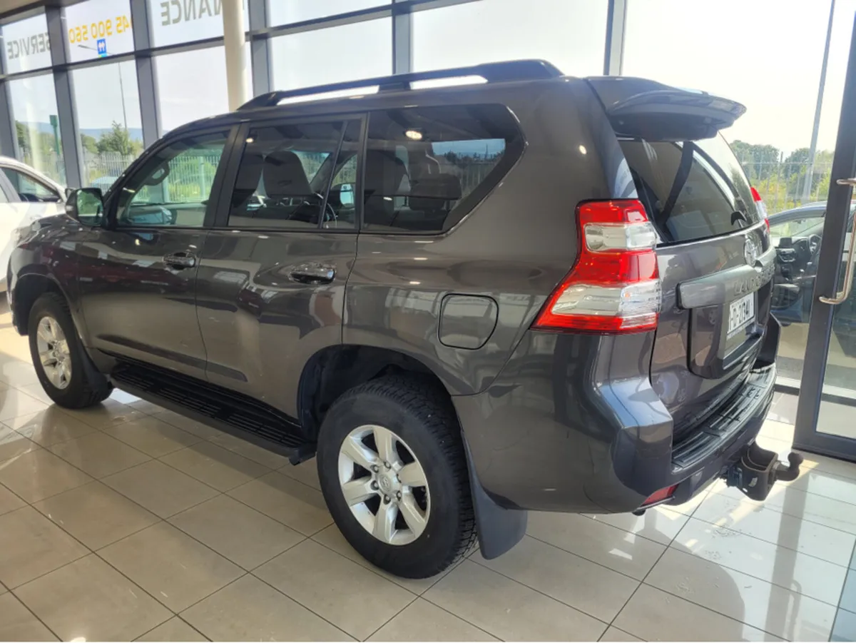 Toyota Land Cruiser 5 SEATER BUSINESS AUTO LC 4DR - Image 2