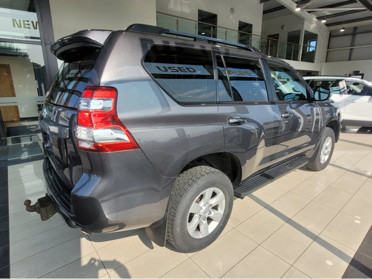 Toyota Land Cruiser 5 SEATER BUSINESS AUTO LC 4DR - Image 3
