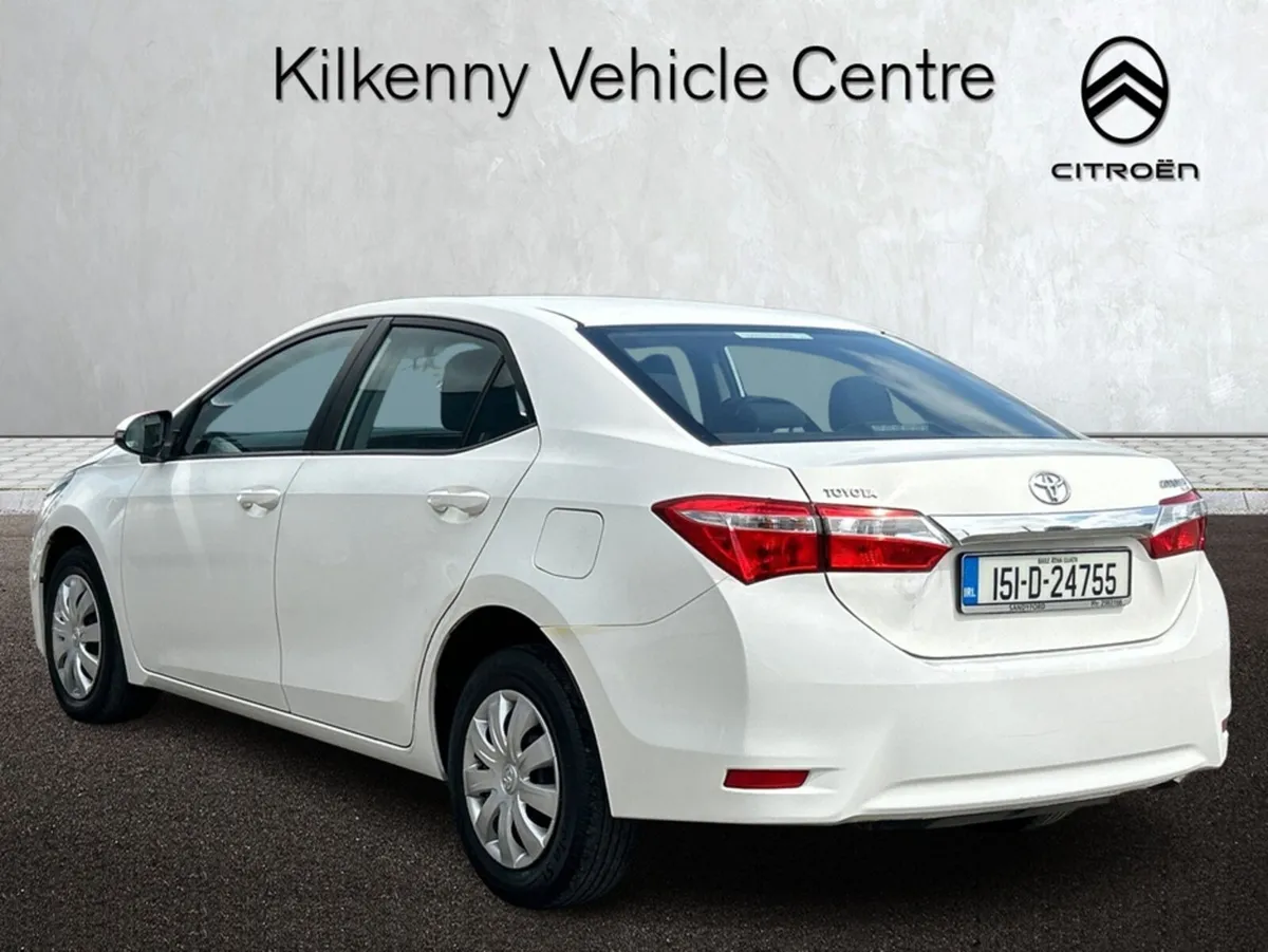 Toyota Corolla 1.4 D-4D TERRA 4DR - Image 2