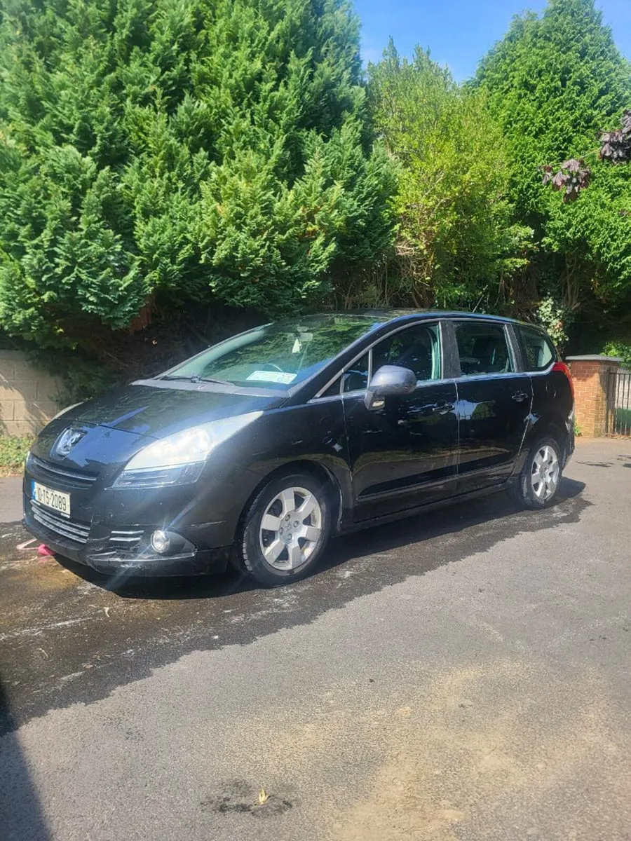 Peugeot 5008 7 seater - Image 1