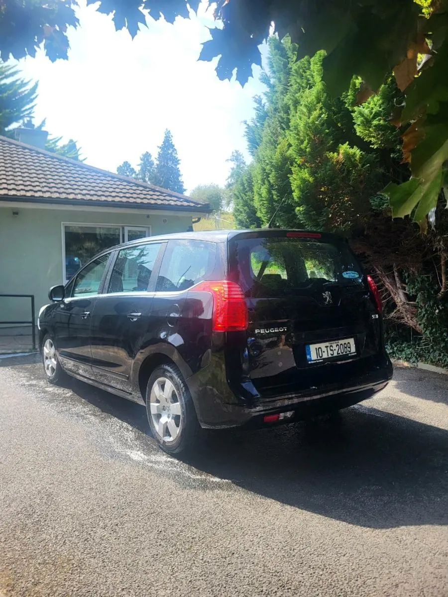Peugeot 5008 7 seater - Image 3