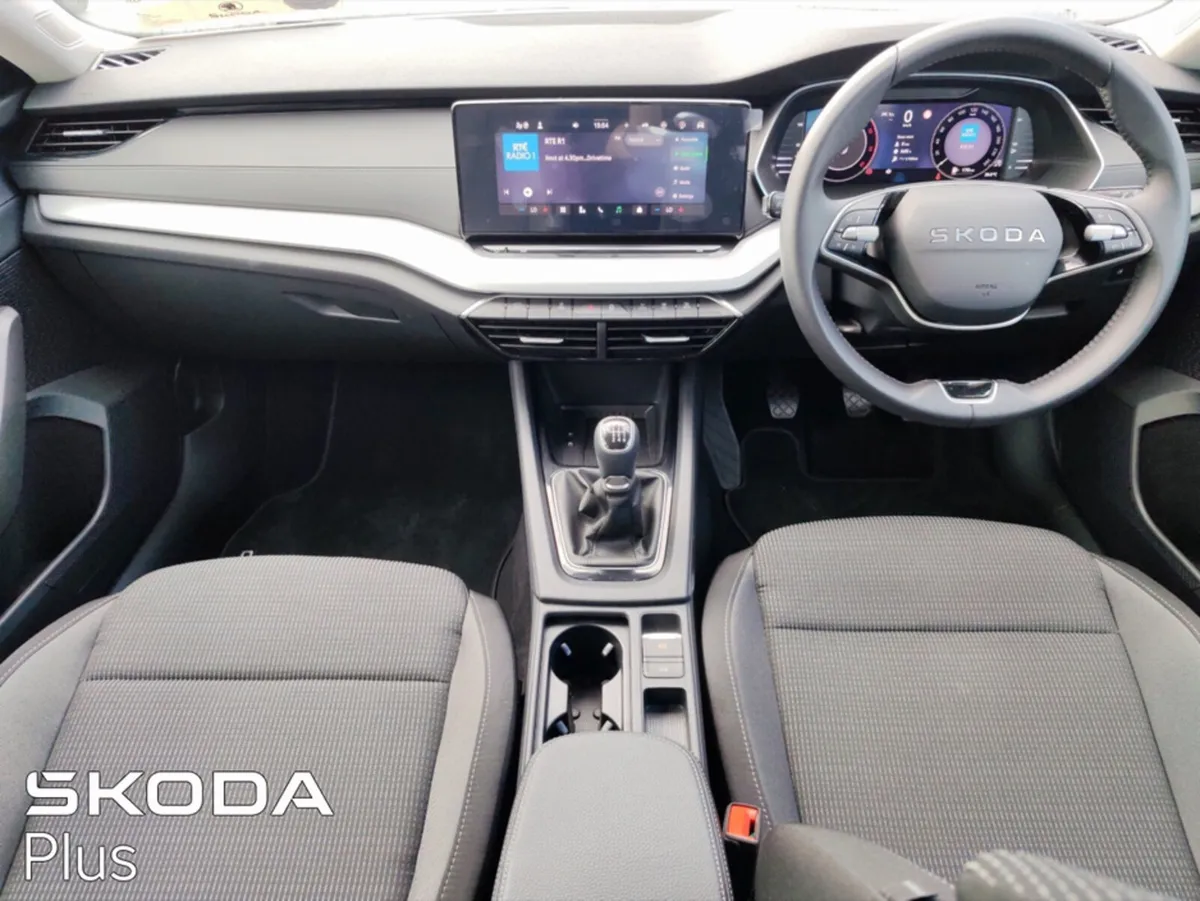 Skoda Octavia SE 2.0 TDI 115HP - Image 2