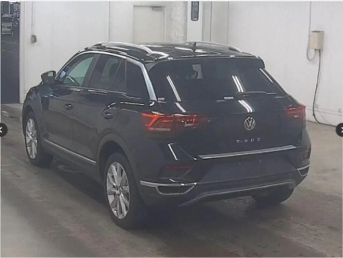Volkswagen T-Roc 2.0 litre Diesel T-Roc Auto . - Image 3