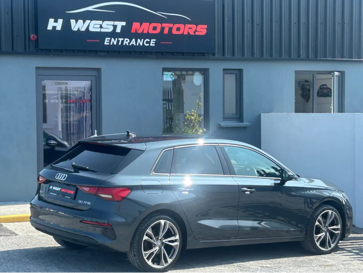 Audi A3 TECHNIK 30 TFSI - Image 2