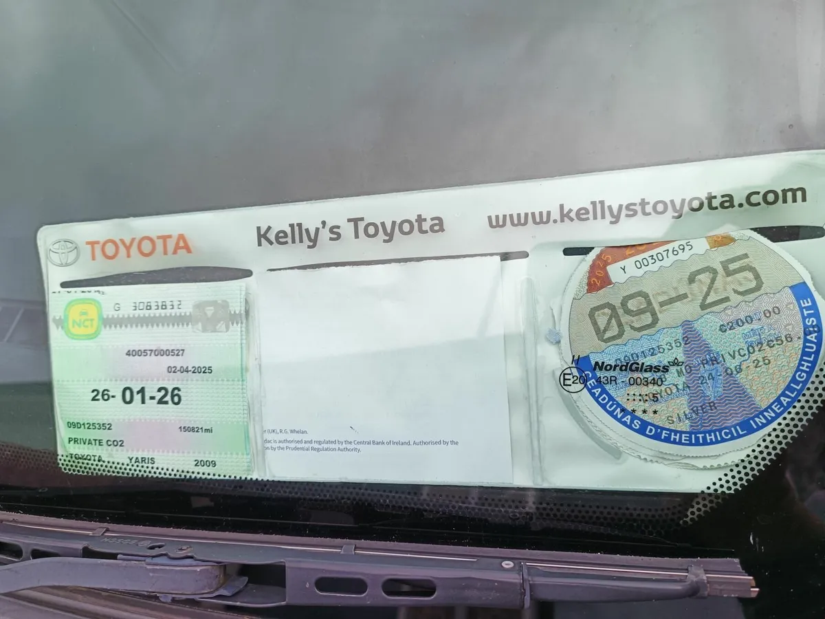 Toyota Yaris 2009 - Image 3