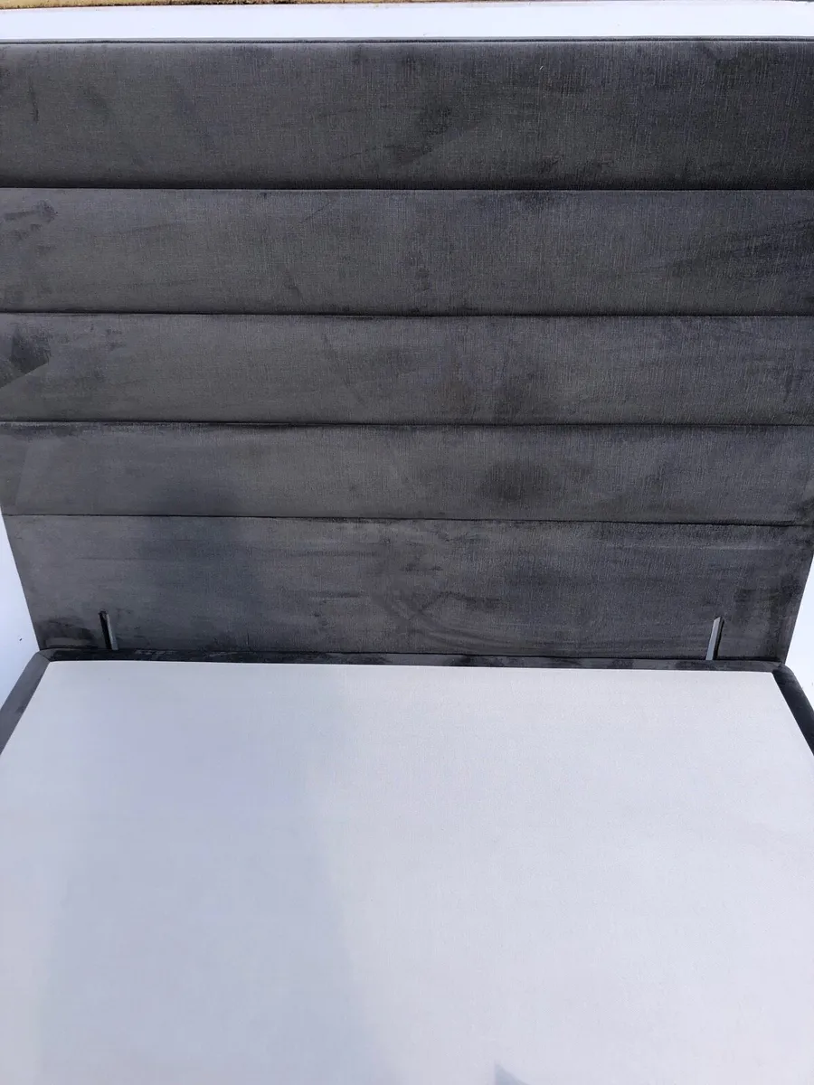 5 ft bed - Image 1