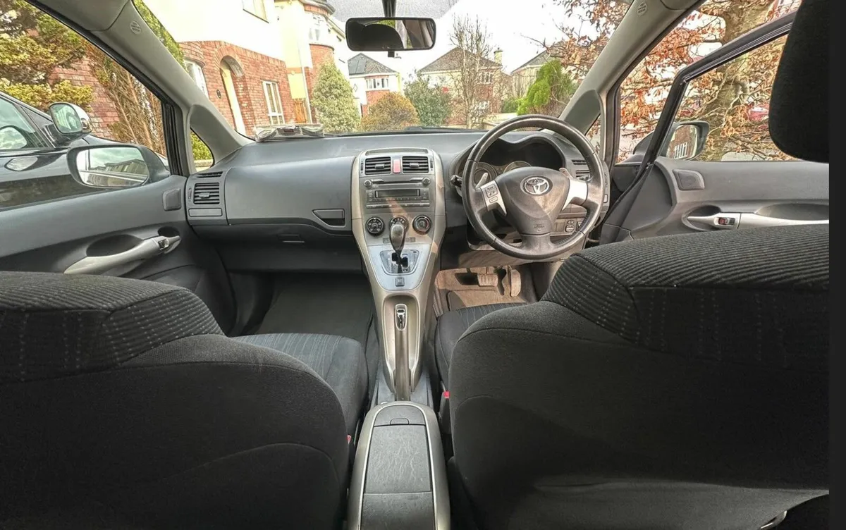 Toyota Auris 2007 1.6L VVTi MM Automatic - Image 4