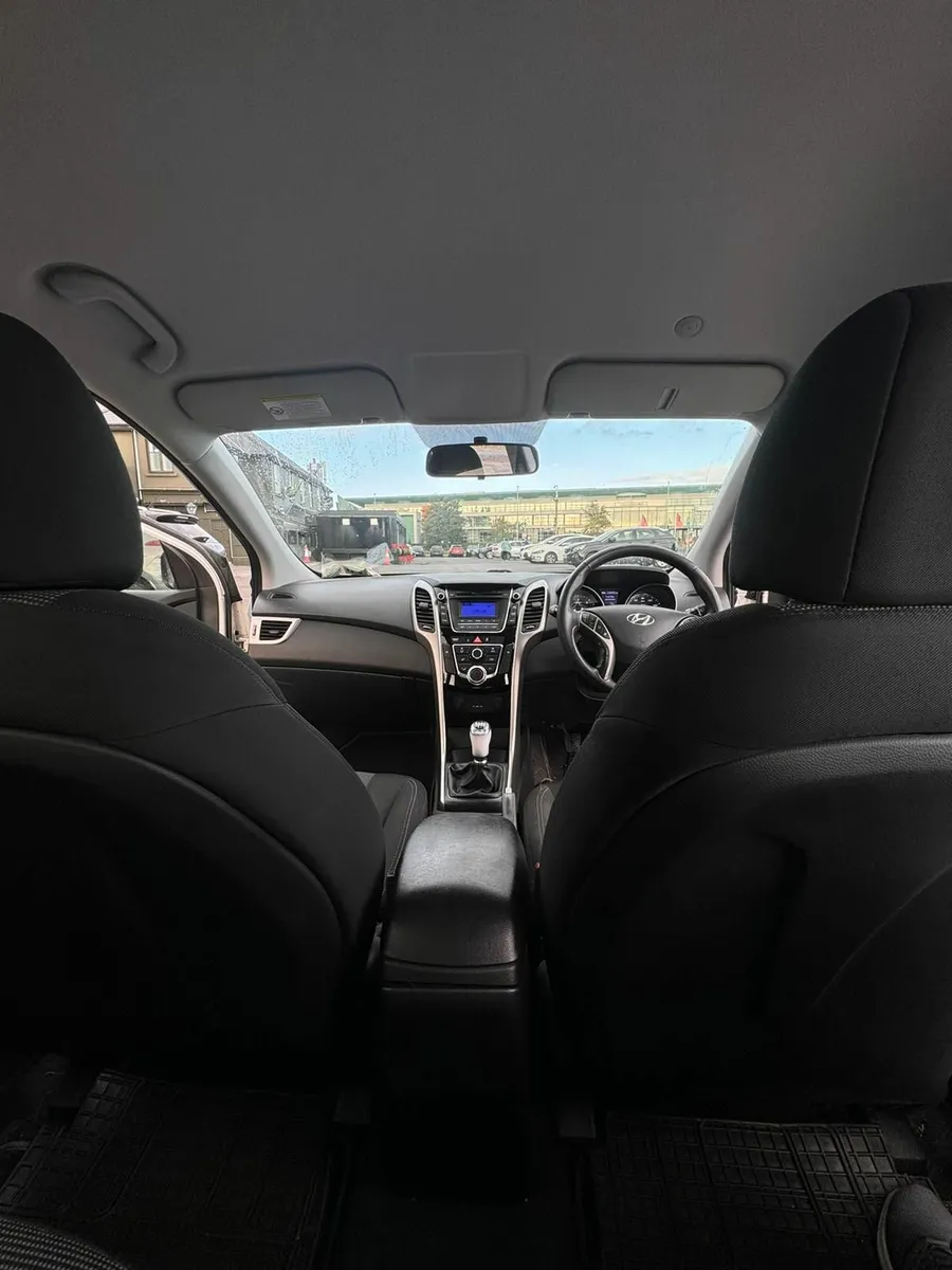 Hyundai i30 2012 - Image 2