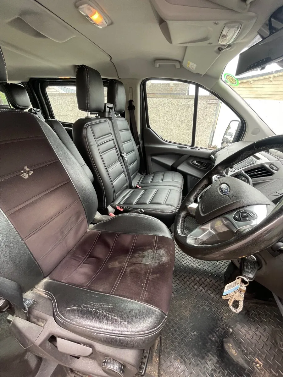 Complete Taxi 9 seater - Image 4