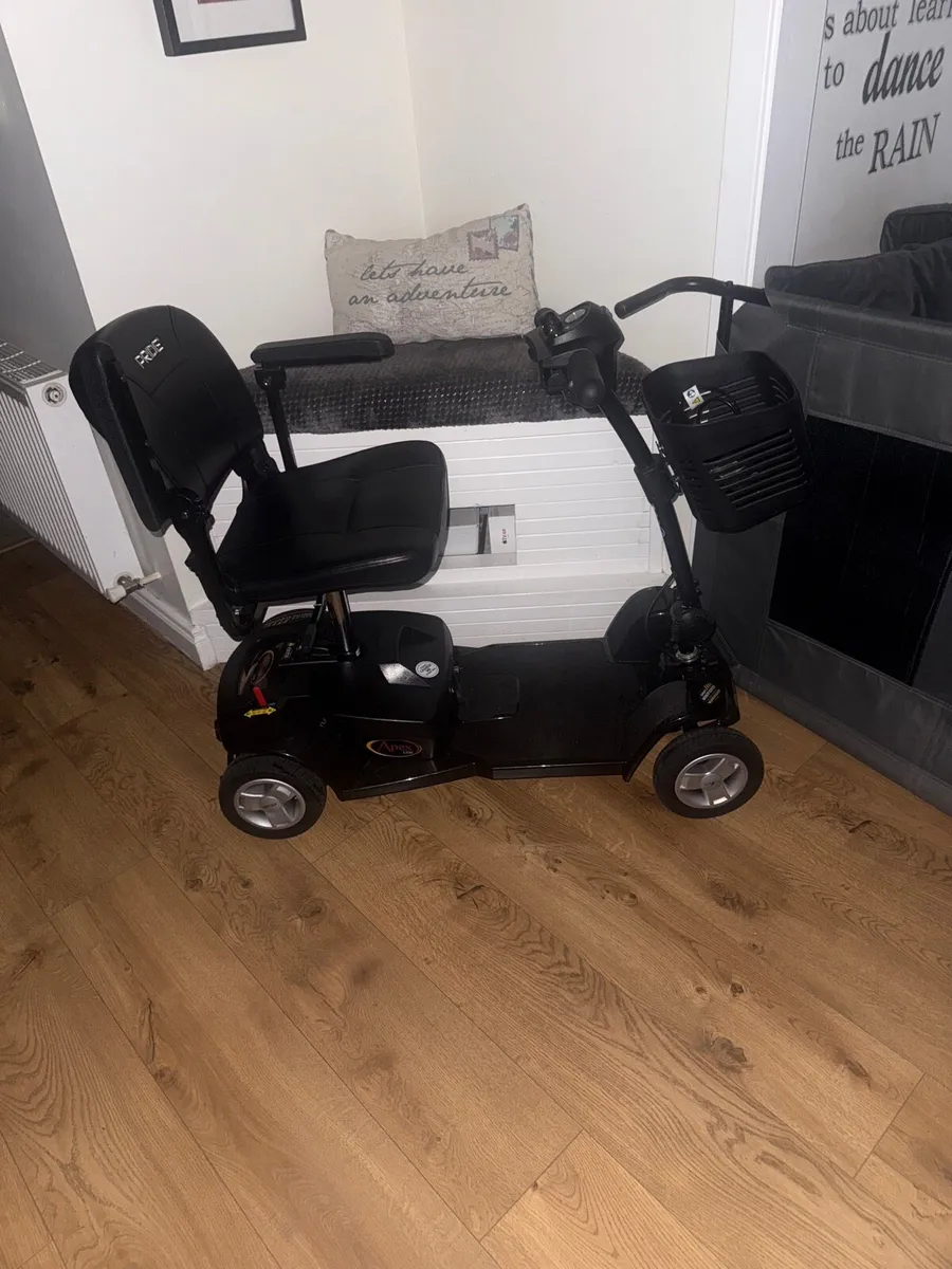 Mobility scooter - Image 1