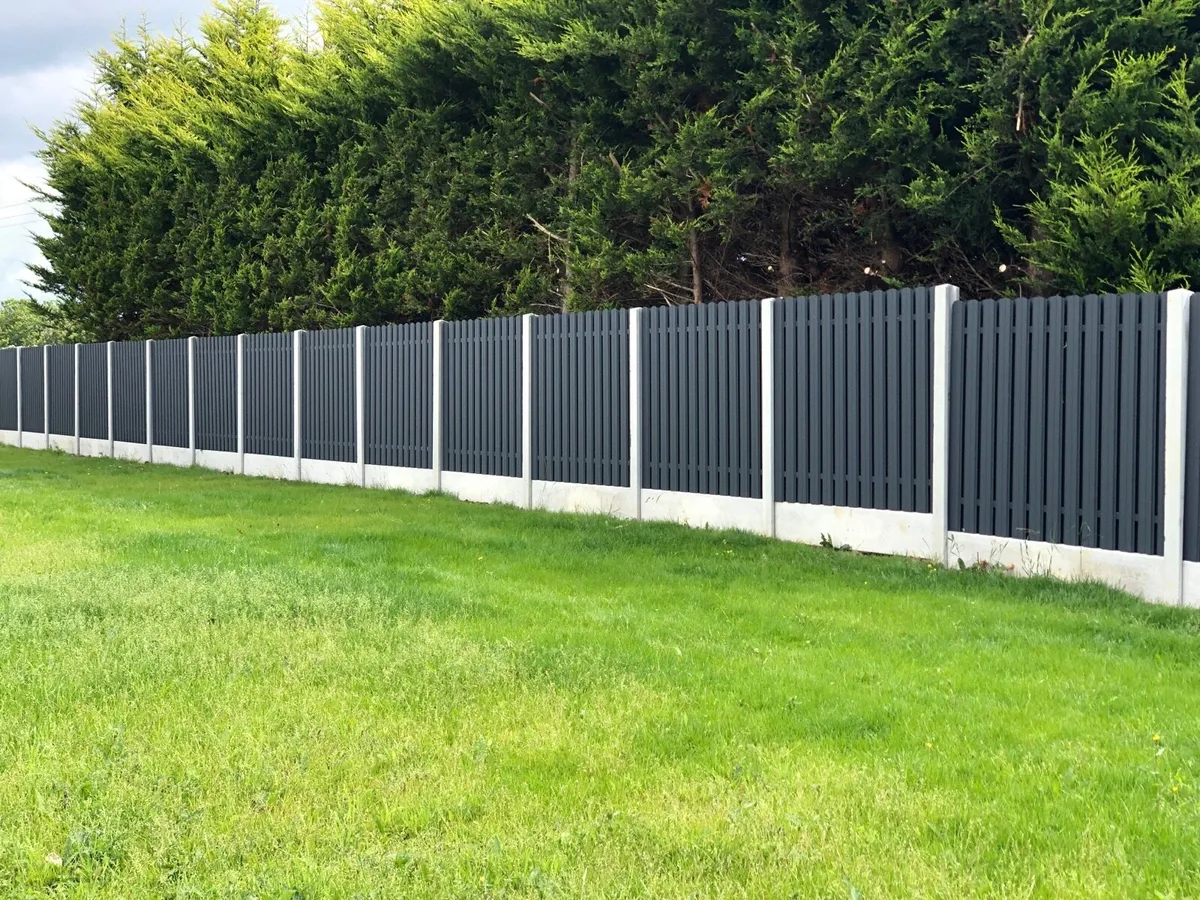 Fence , No maintenance  VAT reg - Image 3