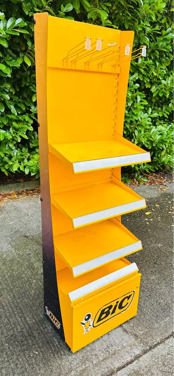 SHOP DISPLAY STAND HEAVY STEEL - Image 1