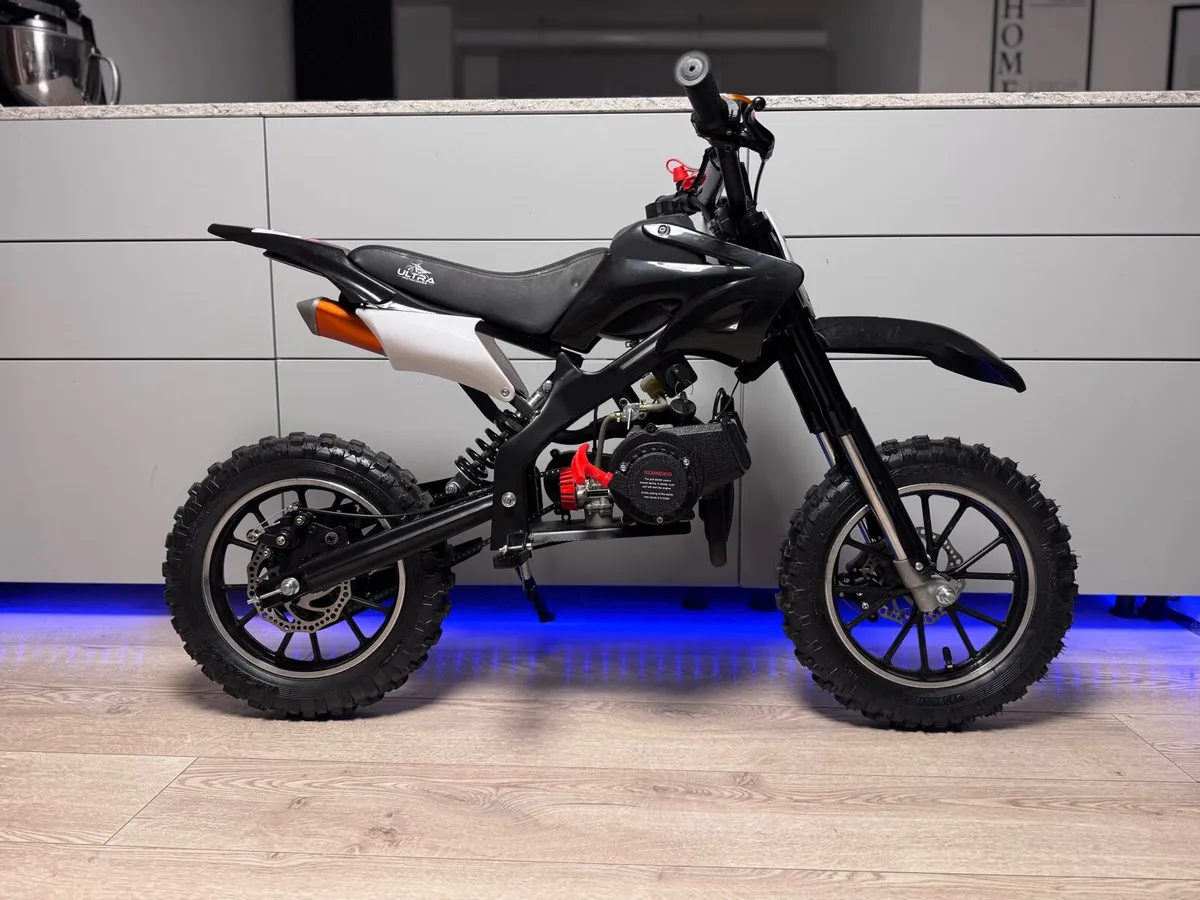 Kids Motocross Dirt Bike 50cc Petrol - Image 1