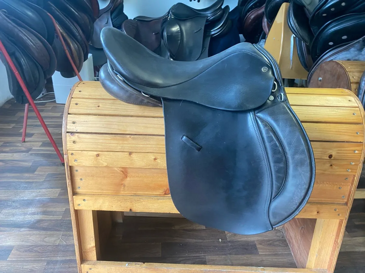 Crosby 16.5 black Leather pony saddle - Image 1