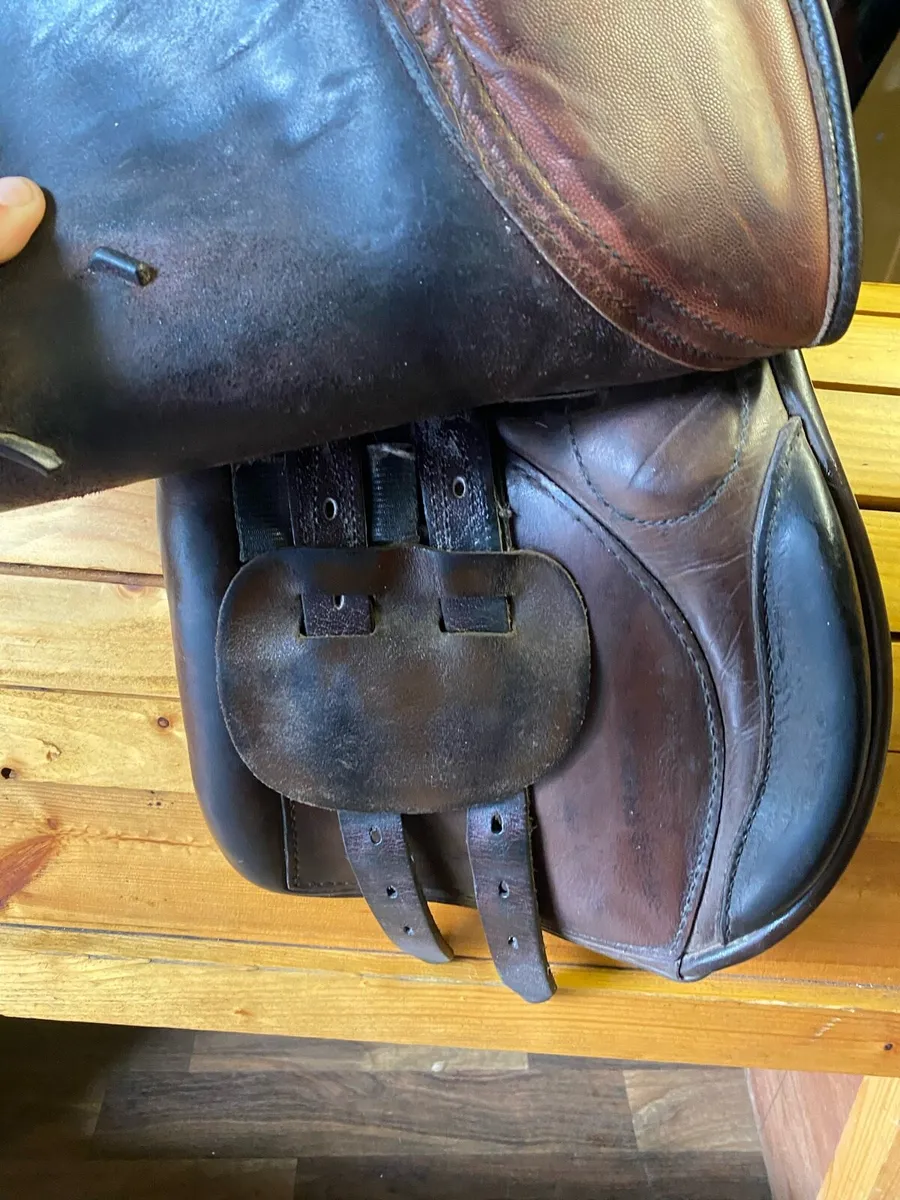 15” Berney brothers brown Leather saddle - Image 4