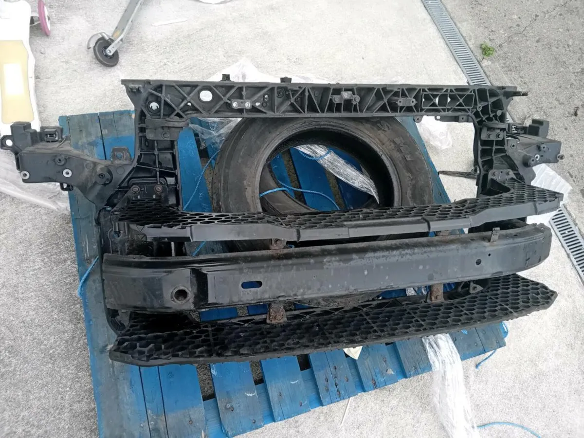 Kia sportage front panel and bumper bars