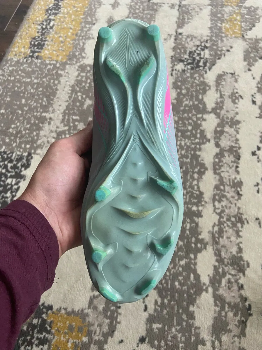 Nike Football Boots - Image 3